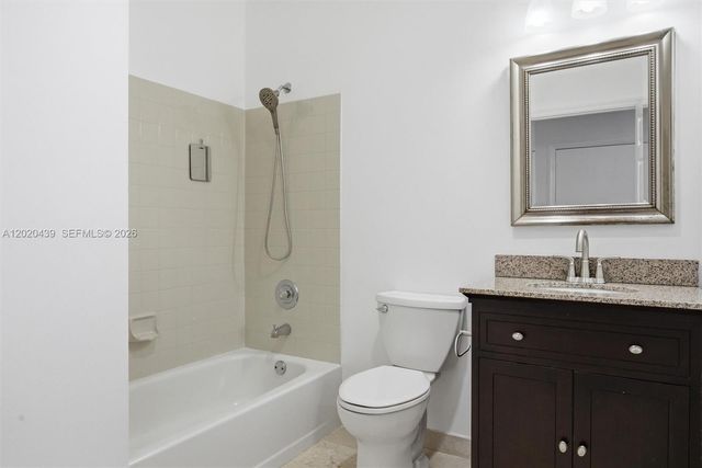 8555 Ardoch Rd, Miami Lakes, FL 33016