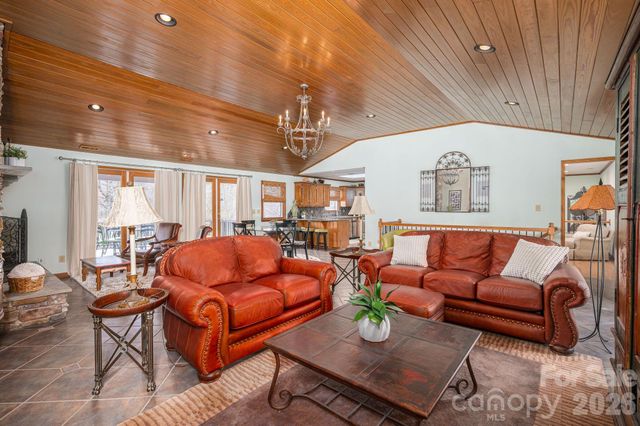 872 Armstrong Road, Belmont, NC 28012