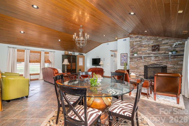 872 Armstrong Road, Belmont, NC 28012