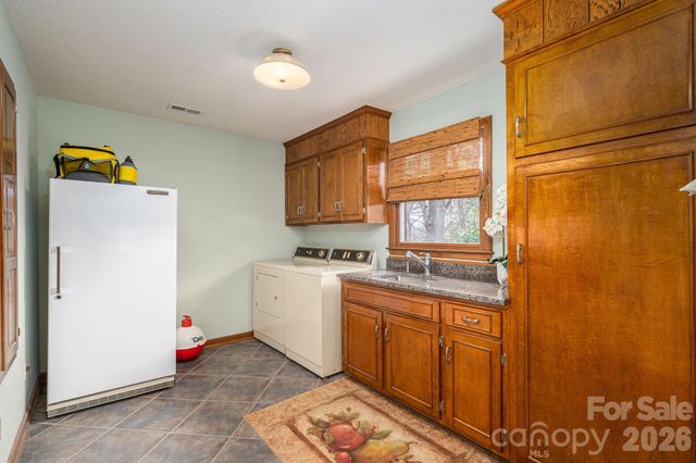 872 Armstrong Road, Belmont, NC 28012