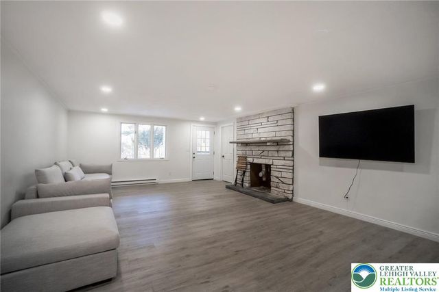 339 Stony Brook Drive, Chestnuthill Twp, PA 18360