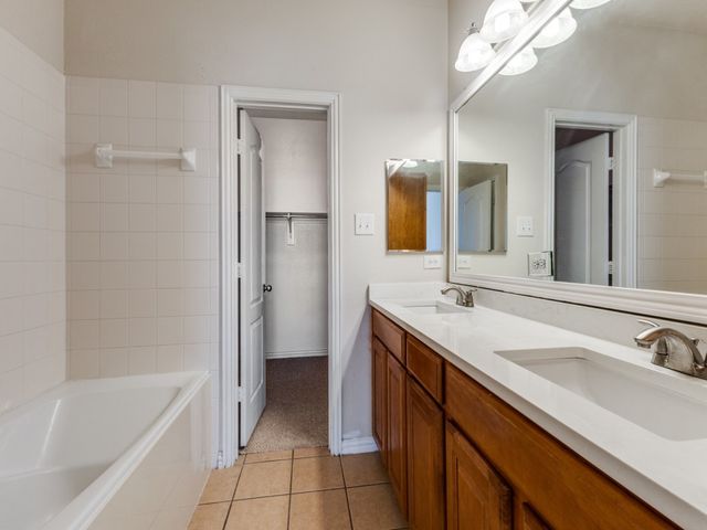 636 Gray Stone Lane, Richardson, TX 75081