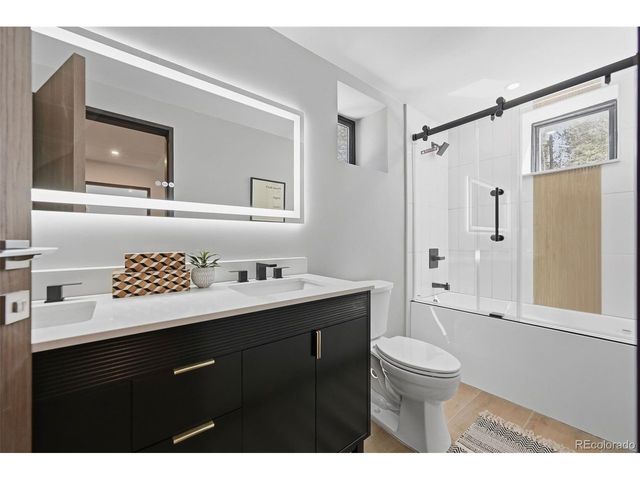 410 N Aspen St, Alma, CO 80420