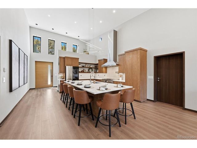 410 N Aspen St, Alma, CO 80420