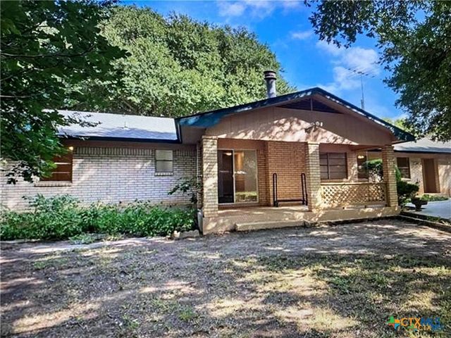 1250 E Common Street, New Braunfels, TX 78130