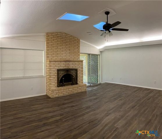 1250 E Common Street, New Braunfels, TX 78130