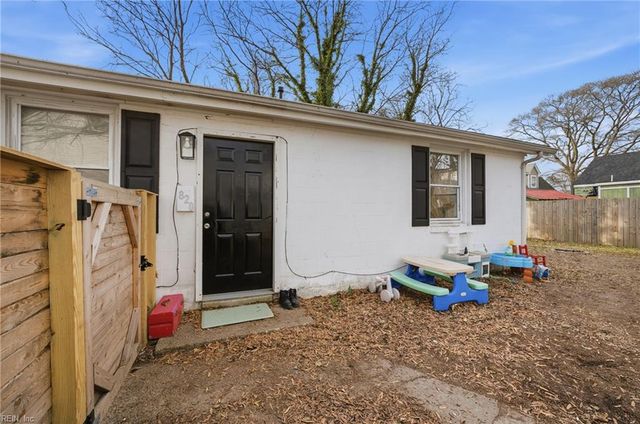 820 W 50th ST, Norfolk, VA 23508