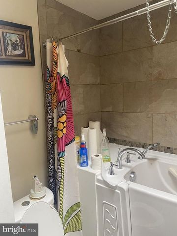 1009 ROSALIE ST, Philadelphia, PA 19149