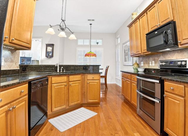 20 Willowbend Dr., Murrells Inlet, SC 29576