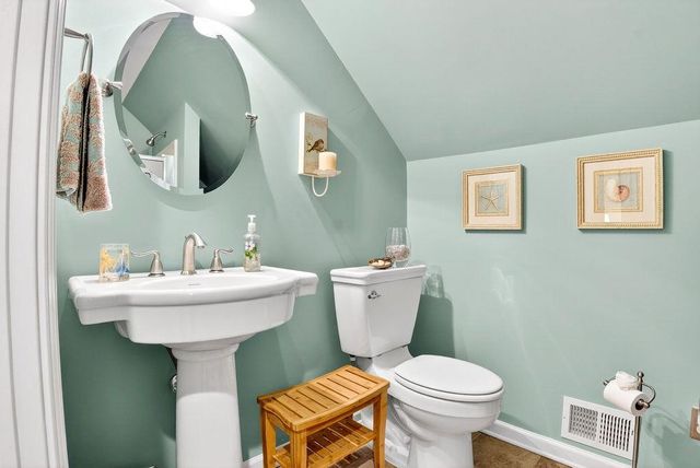 20 Willowbend Dr., Murrells Inlet, SC 29576