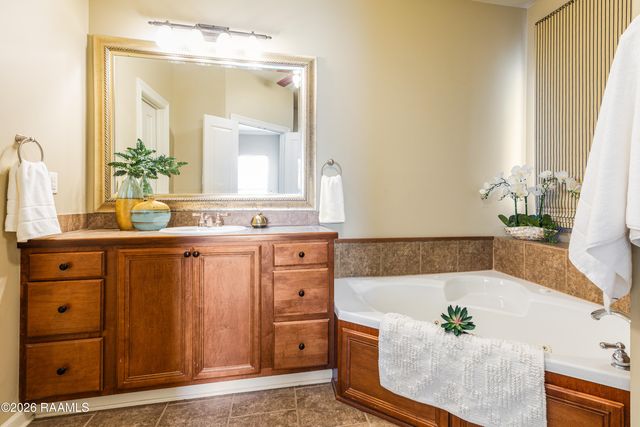 725 Copper Meadows Boulevard, Youngsville, LA 70592