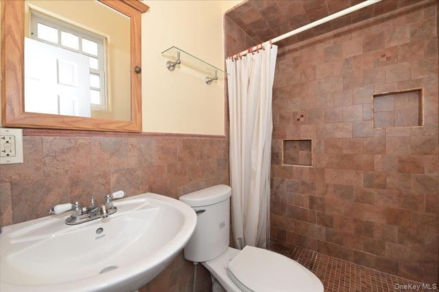 10-11 Bay 24th Street, Far Rockaway, NY 11691