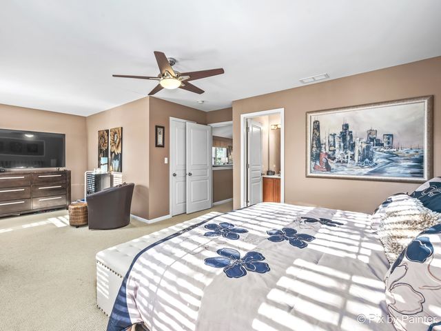 2431 Emily Lane, Elgin, IL 60124