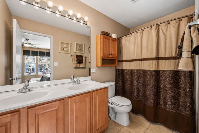 2431 Emily Lane, Elgin, IL 60124