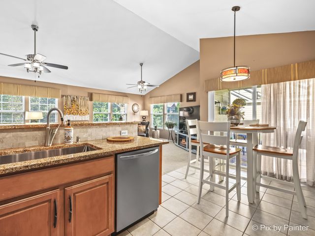 2431 Emily Lane, Elgin, IL 60124