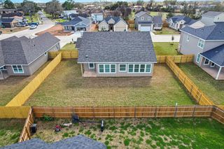 104 Callie ST, Smithville, TX 78957