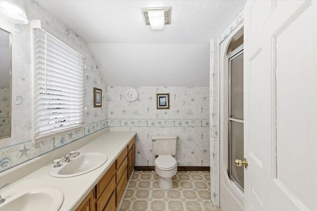 10 Wimbledon Drive, Yarmouth, MA 02673