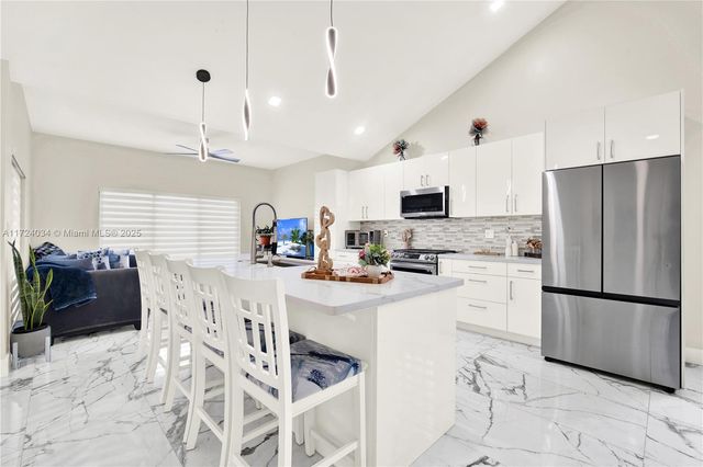 4305 SW 153rd Ter, Miramar, FL 33027