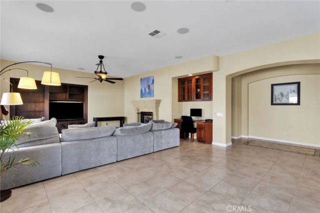 12389 Winesap, Apple Valley, CA 92308