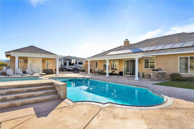 12389 Winesap, Apple Valley, CA 92308