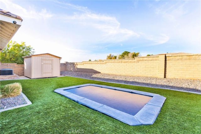 12389 Winesap, Apple Valley, CA 92308