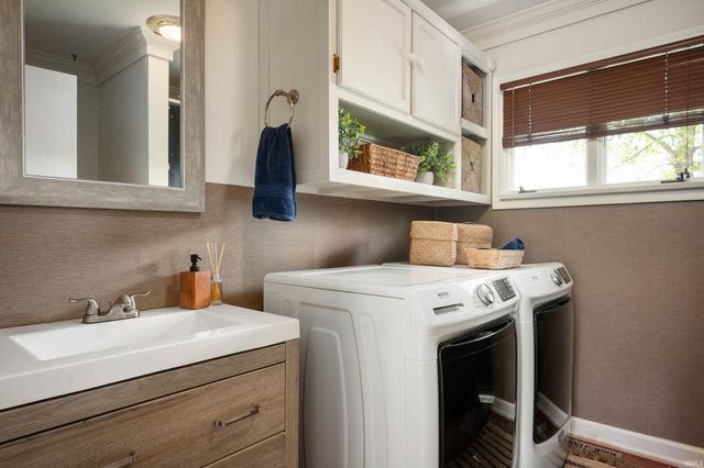 2141 N 100 East, Hartford City, IN 47348