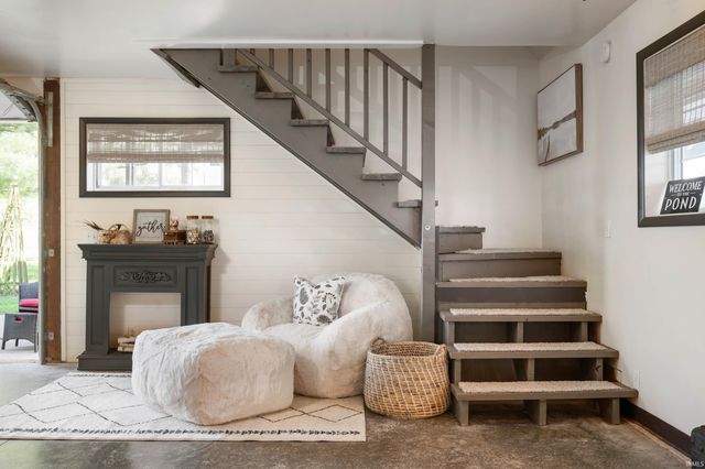 2141 N 100 East, Hartford City, IN 47348