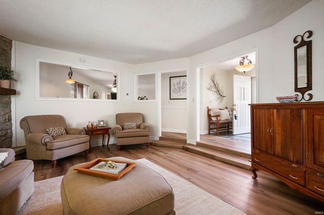 2141 N 100 East, Hartford City, IN 47348