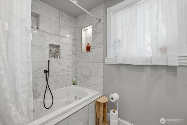 2408 N Greeley Drive, Kelso, WA 98626