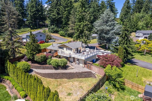 2408 N Greeley Drive, Kelso, WA 98626