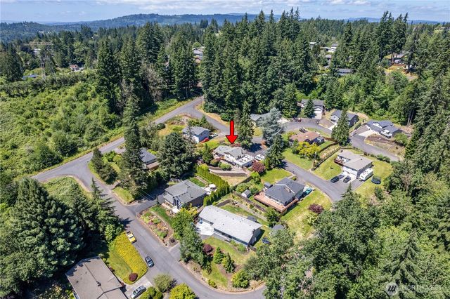 2408 N Greeley Drive, Kelso, WA 98626