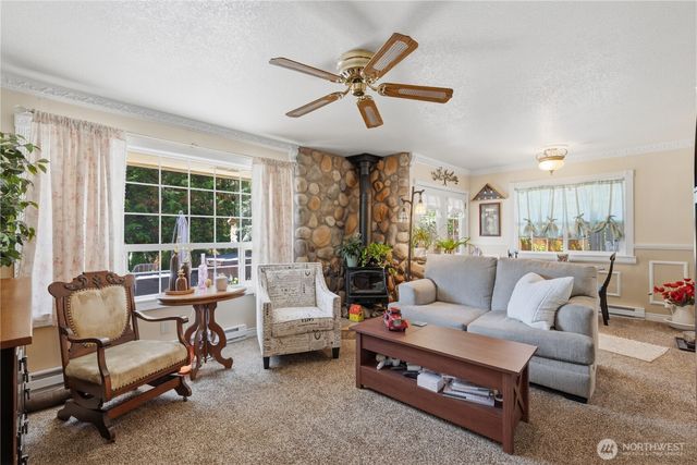 2408 N Greeley Drive, Kelso, WA 98626