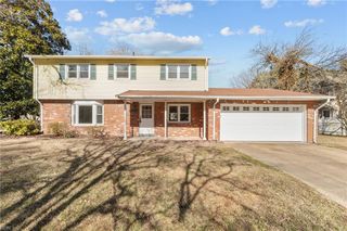 5330 Barharbor DR, Norfolk, VA 23502
