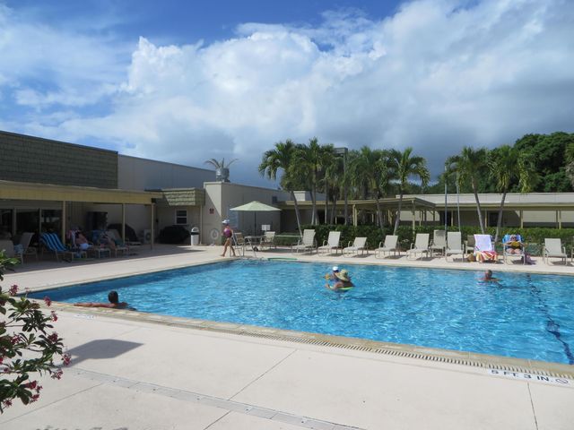 37 Vista Gardens Trail 201, Vero Beach, FL 32962