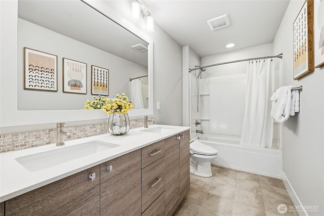 13006 135th Place NE, Kirkland, WA 98034