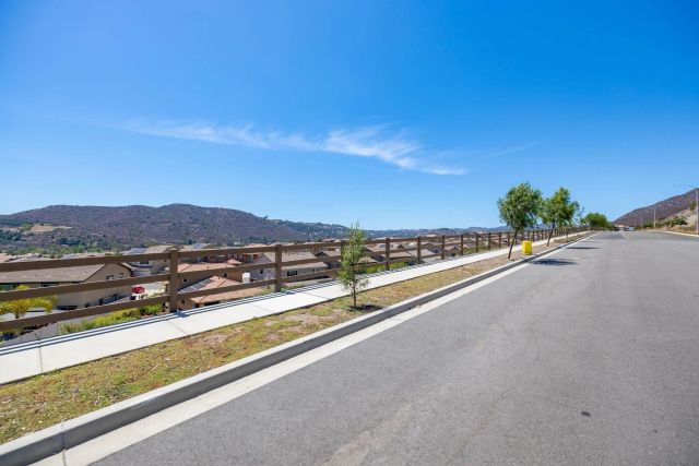 35617 Blue Bretton Dr, Fallbrook, CA 92028