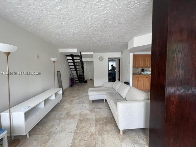 8215 SW 152nd Avenue G418, Miami, FL 33193