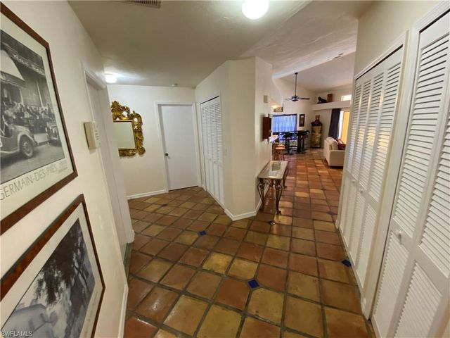 19966 Lake Vista CIR, Lehigh Acres, FL 33936