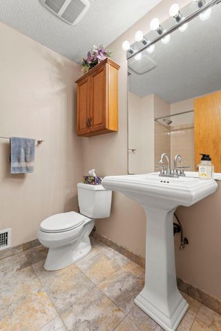 2824 Mckinley Drive, Woodbury, MN 55125