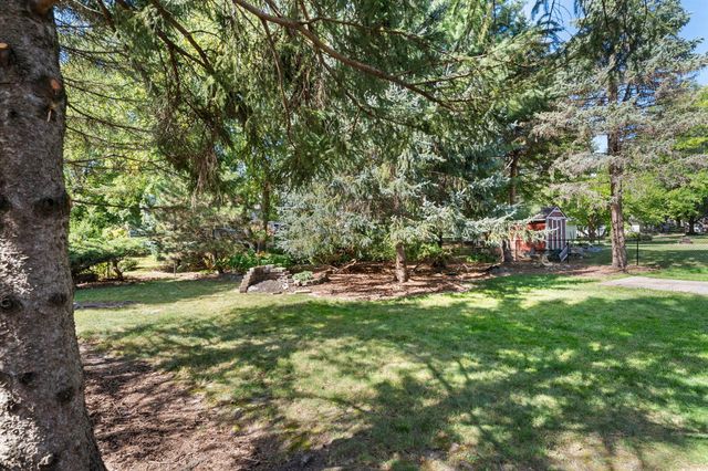 2824 Mckinley Drive, Woodbury, MN 55125