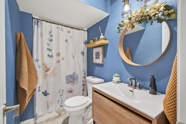 1610 Briarwood Avenue, Mahtomedi, MN 55115