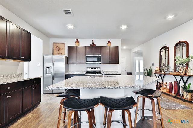 801 Cinnamon Teal, Seguin, TX 78155