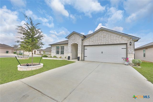 801 Cinnamon Teal, Seguin, TX 78155