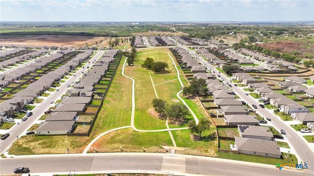 801 Cinnamon Teal, Seguin, TX 78155