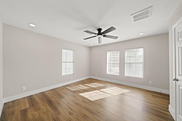 7225 Sherman Street, Houston, TX 77011