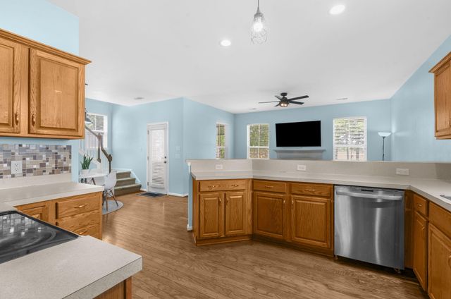 3225 Beaconsfield Road, Mount Pleasant, SC 29466