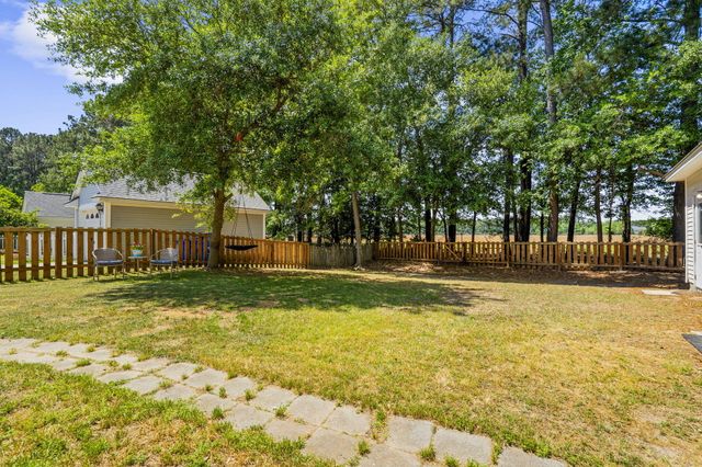 3225 Beaconsfield Road, Mount Pleasant, SC 29466