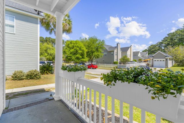 3225 Beaconsfield Road, Mount Pleasant, SC 29466