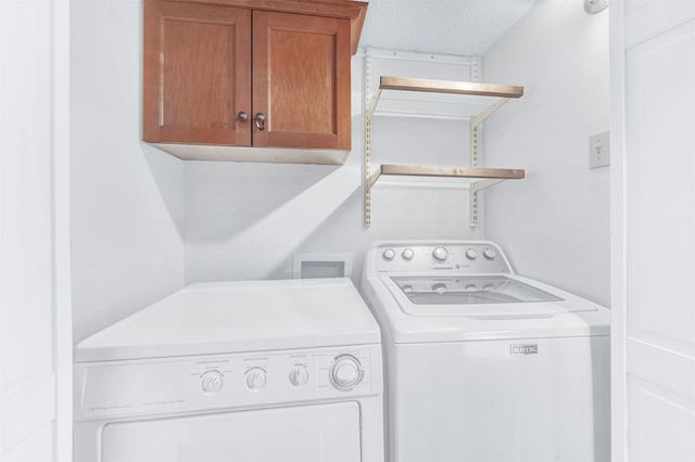 2901 Country Place Circle, Carrollton, TX 75006