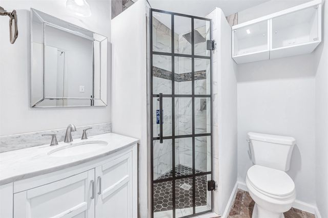 2901 Country Place Circle, Carrollton, TX 75006